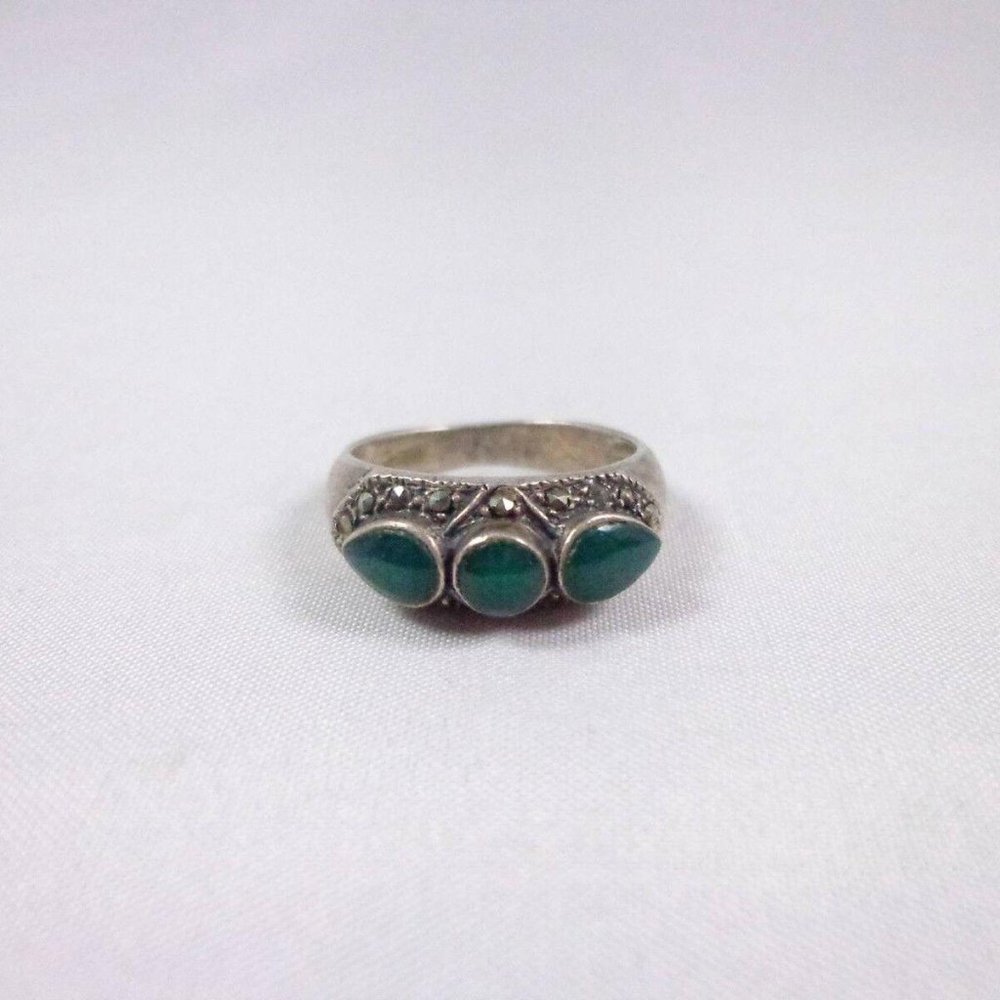 Vintage 925 silver ring Marcasite & 3 green stones SZ 8